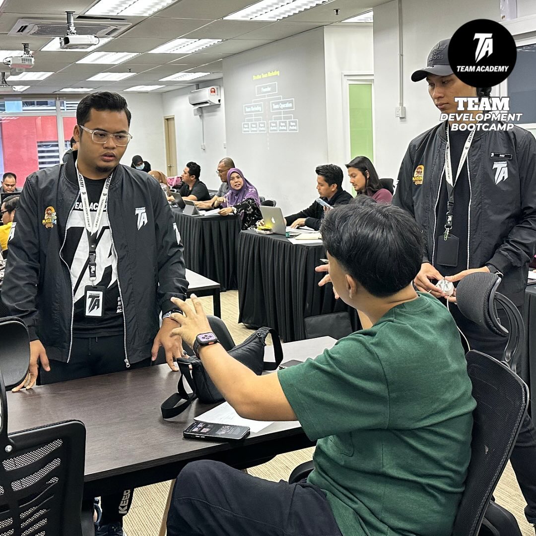 Sesi coaching bersama peserta Team Development Bootcamp
