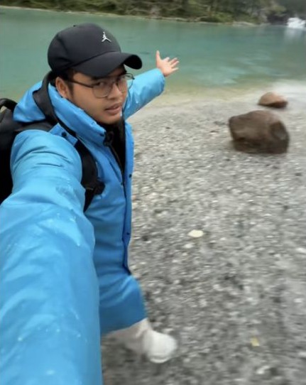 Akram menghasilkan kandungan perjalanan di Yunnan untuk MyTime Travel